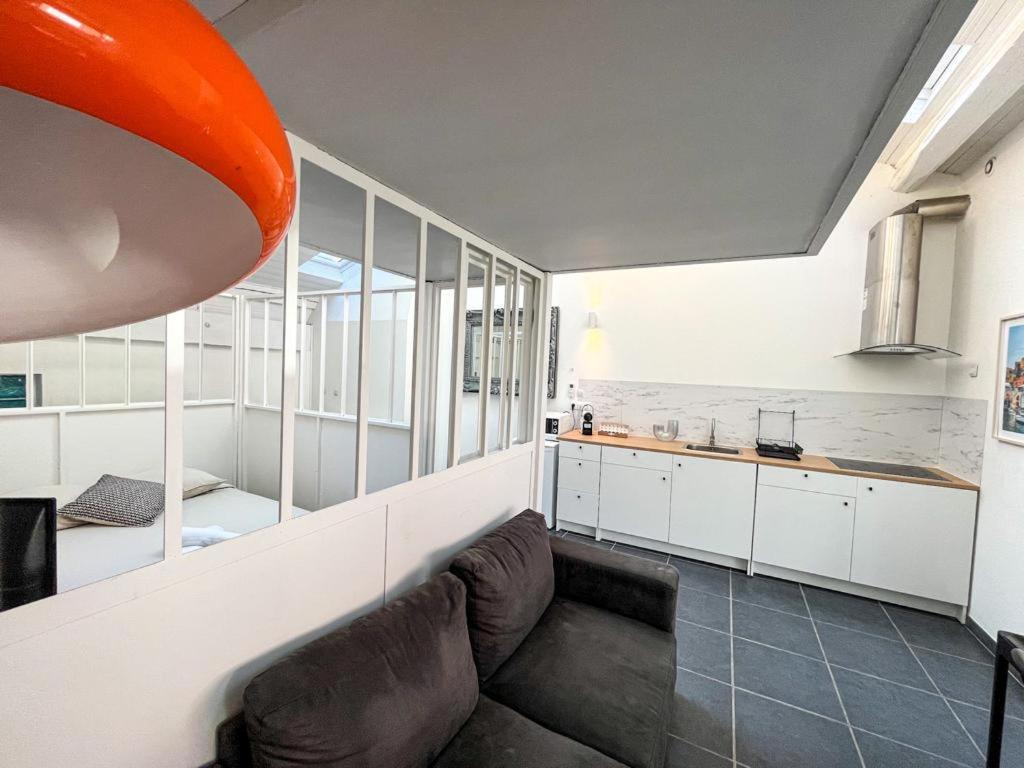 Suite Palm Spring Villeurbanne Exteriér fotografie